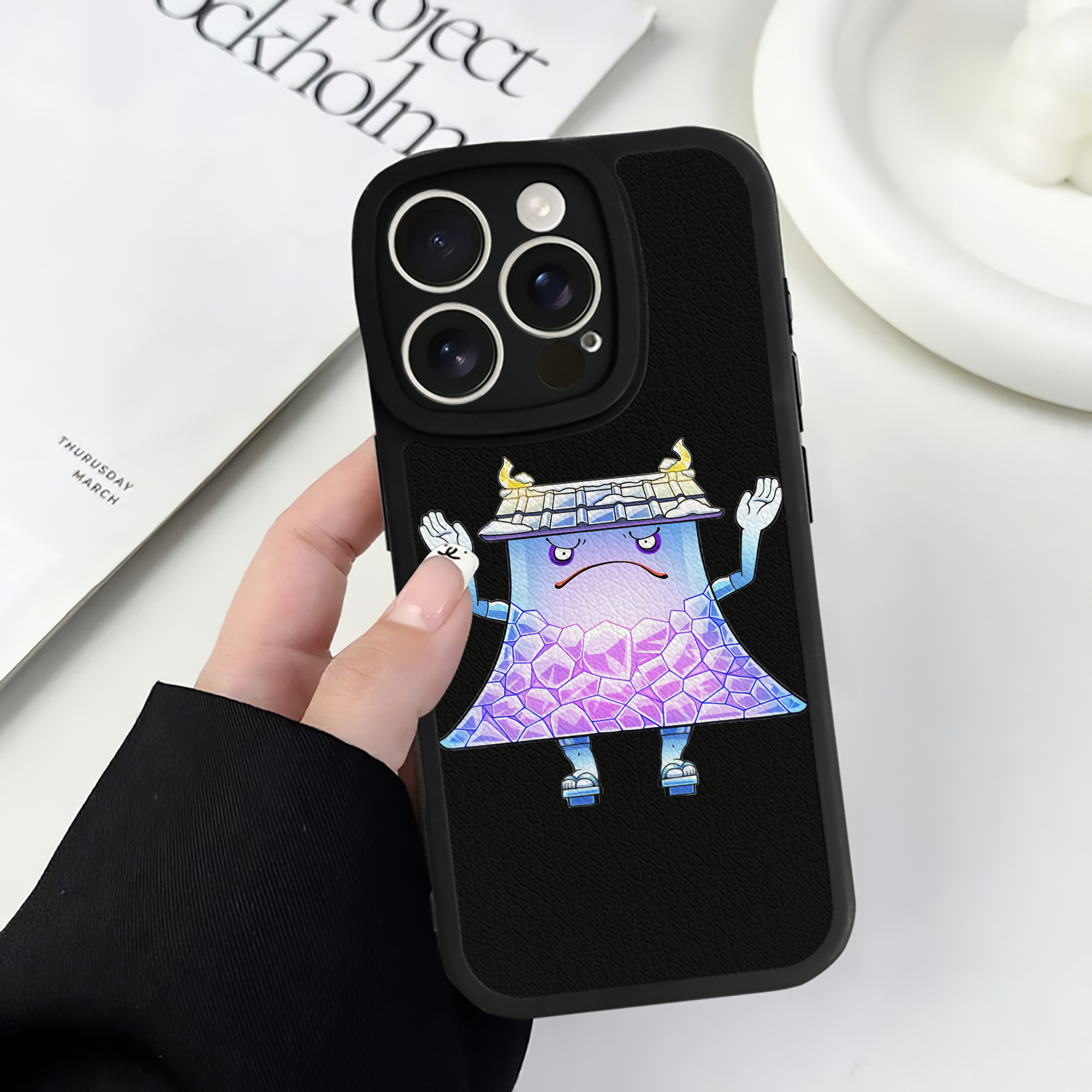 （画像用） 妖怪ウォッチ Yo-kai Watch 【iPhone 16シリーズ対応】シリコンスマホケース（レザー調） 材質：シリコン